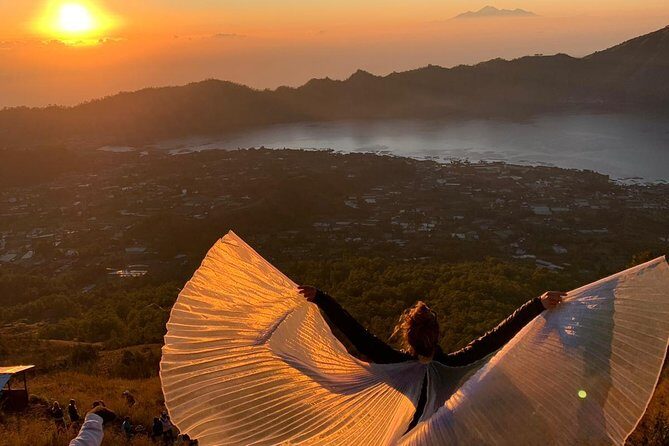 All Include: Mount Batur Sunrise Trekking Natural Hot Springs - Hotel pickup and why the 2:00am start matters