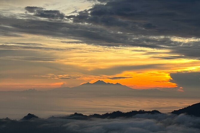 All inclusive Mount Batur Trekking with Hot Spring tour - Descent to Kintamani: turning effort into comfort