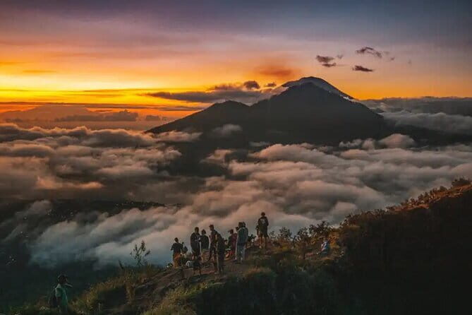 Bali day trip : Batur Sunrise Hike and Hot Spring All inclusive - Climbing Mount Batur at Pre-Dawn: What the Trail Really Feels Like