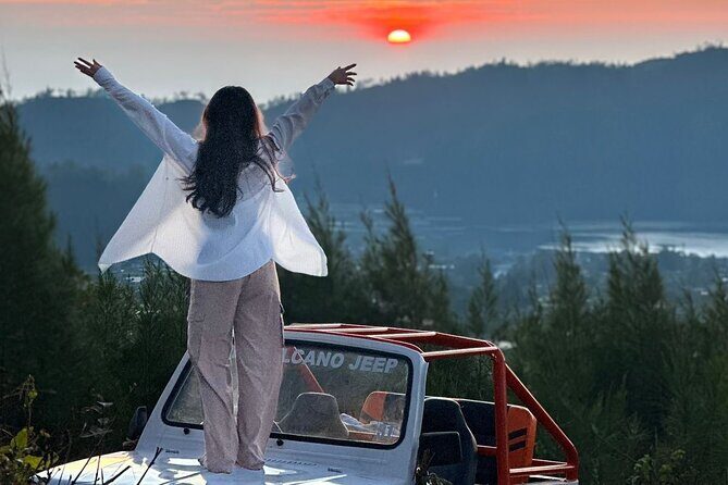 Bali: Mount Batur Jeep Sunrise & Hot Springs - All Inclusive - Floating Temple at 9:00am: Photo Stop Without the Rush