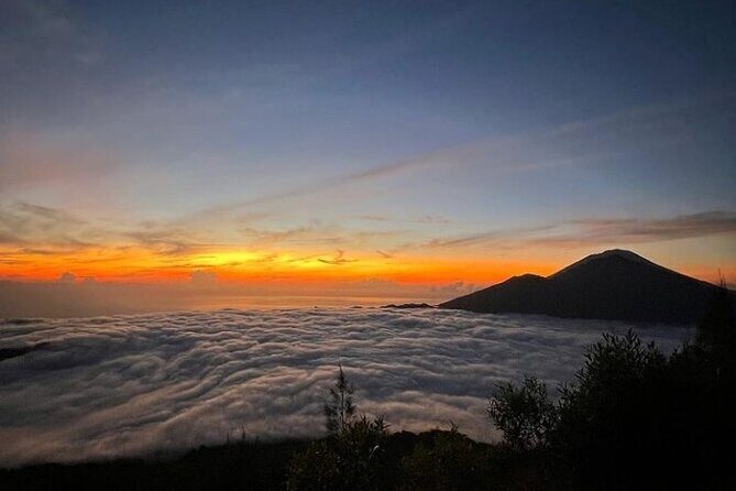 Bali Mount Batur Sunrise Hike and Natural Hot Spring - Getting There: Hotel Pickup and the Early-Morning Flow