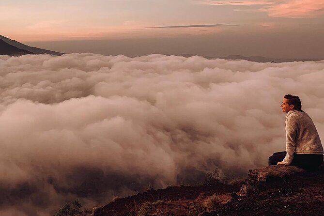 Batur Hike : Mount batur Sunrise Hike & Natural Hotspring - The hike itself: steep, rocky, and very doable with the right pacing
