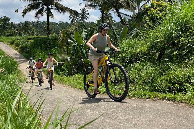 Kintamani Down Hill Cycling - Traditional Balinese Compound: Philosophy, Architecture, and Traditions