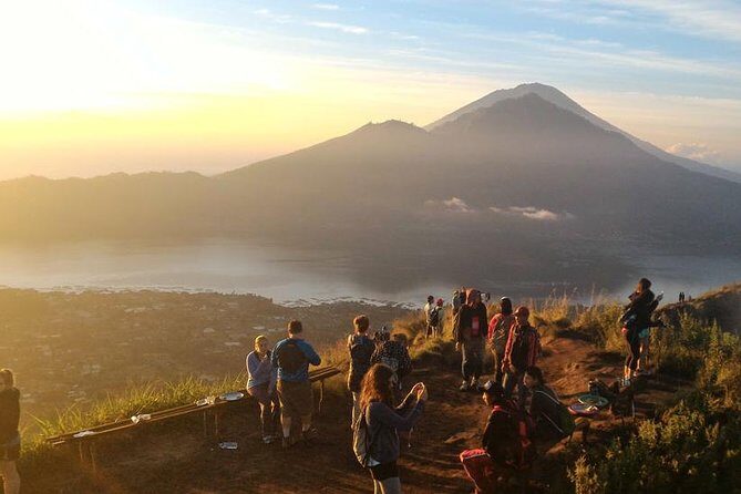 Magical Sunrise Trekking at Mount Batur - Pickup and timing: what the 8 to 10 hours really means