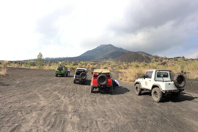 Mount Batur Jeep Sunrise & Overnight Glamping Experience - Private guide service: what the names reveal about the experience