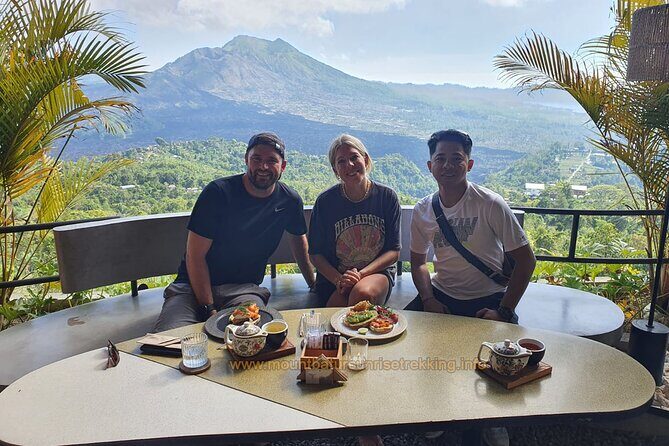 Mount Batur Jeep Sunrise (Private and Breakfast at Restaurant) - Okuta and Breakfast: Lake Views With Real Recovery Time