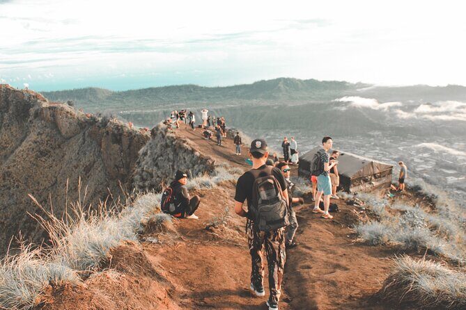 Mount Batur Sunrise Hike & Hot Spring (Private & All-Inclusive) - Buffet lunch at Batur Sari Restaurant: your reset before the road trip