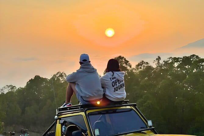 Mount Batur Sunrise Jeep With Transfer - Stop 1: Mount Batur Sunrise Point and the Roof-of-the-Jeep Breakfast