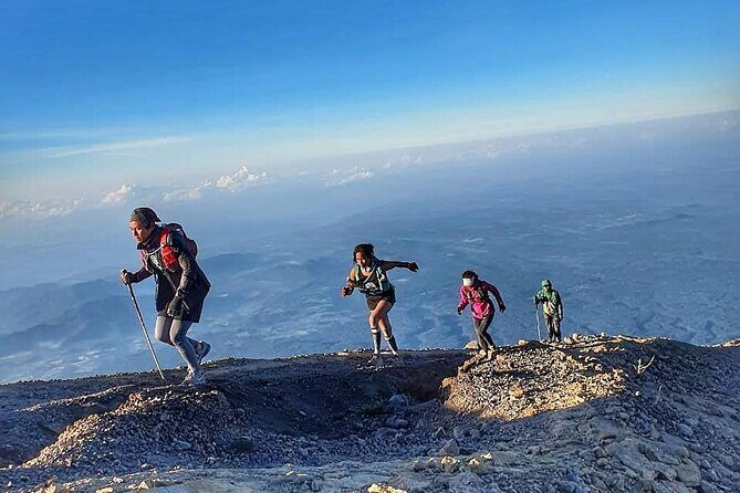 Mount Batur Sunrise Trekking, Hot Springs & Lunch at Restaurant - Why Mount Batur sunrise is worth the 2:00 am alarm