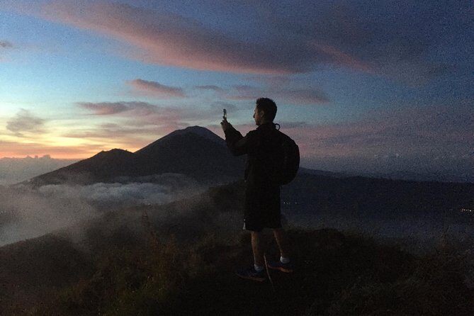 Mount Batur Sunrise Trekking Private All Inclusive - Lake Batur stop: the quick view that breaks up the descent