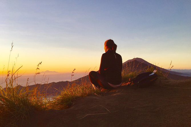 Mount Batur Sunrise Trekking with Breakfast - Pickup from Ubud: AC comfort for a 1am departure