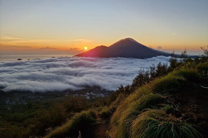 Mount Batur Sunrise Trekking with Optional Hot Spring - Sunrise on Mt. Batur: The Timing That Turns a Hike Into a Story