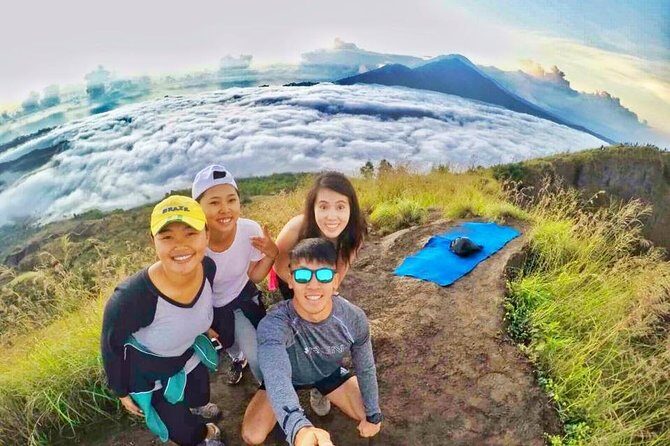 Private Tour : Mount Batur Sunrise Trekking and Rice Terrace with All Inclusive - Mount Batur pickup at 2:00 a.m. and the first uphill steps