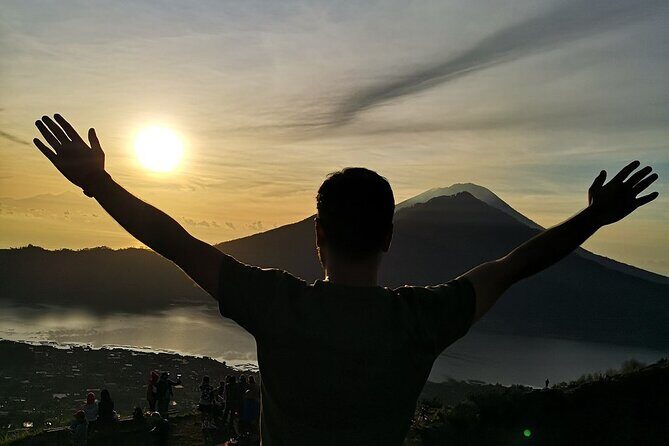 Private Tour : Mount Batur Sunrise Trekking With Private Guide - Coffee plantation stop: the calm landing after the climb