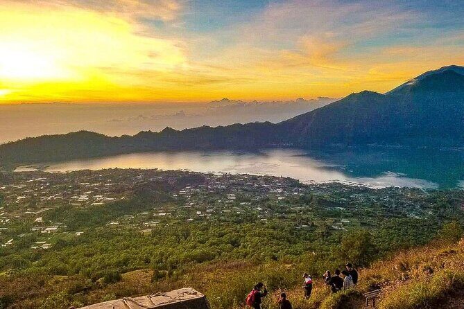 Sharing Mount Batur Sunrise Trekking And Natural Hot Spring - Natural hot springs: lockers, towels, and fried banana energy