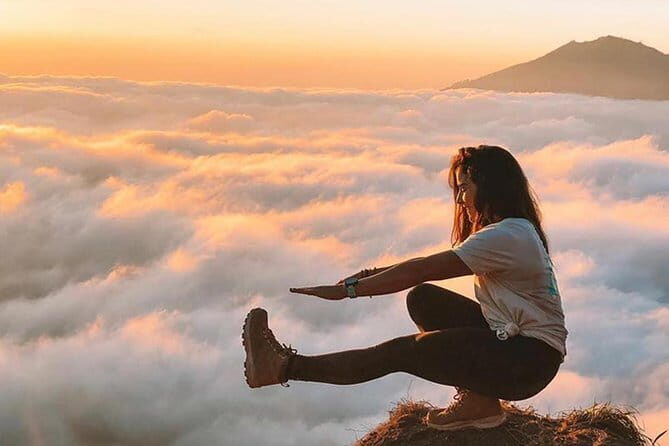 Sunrise Hike + Breakfast with Local Guide & Hotel Pickup - Breakfast at the Summit: Why Simple Food Works Here