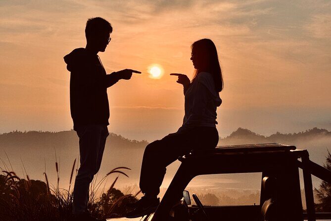 Sunrise Jeep Tour Mount Batur Kintamani Bali - Sunrise Point Moment: Stars, Breakfast, and Photo Help
