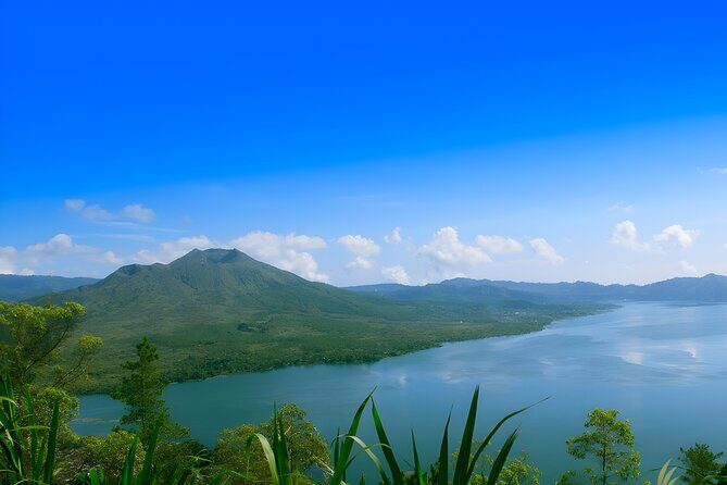 Ubud Village, Waterfall and Kintamani Volcano Tour - Kintamani Highlands and Mt. Batur: the payoff lunch stop