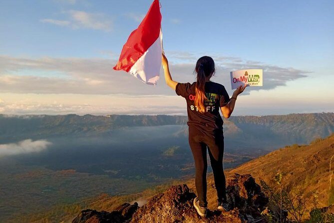 Watch the sunrise from the top of Mount Batur volcano - Coffee Plantation Stop: a break built into the day