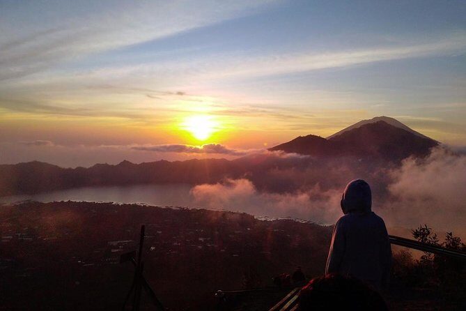 Watch the sunrise from the top of Mount Batur volcano - Small-Group Attention: what “max 10” looks like in real life