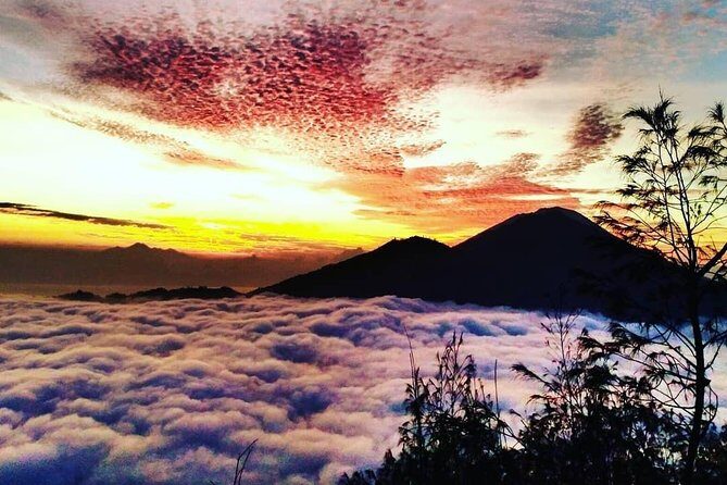 Watch the sunrise from the top of Mount Batur volcano - Air-Conditioned Transport and Mobile Tickets: the practical conveniences